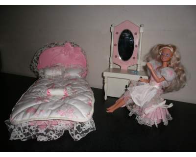 casain3mosse - letto barbie.jpg